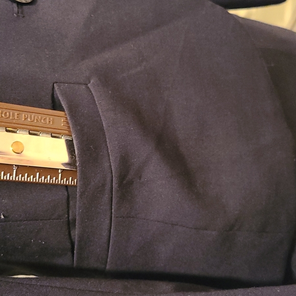 Calvin Klein Suit Set w/ Skirt & 2 Button Jacket / Size 4P - Picture 8 of 16